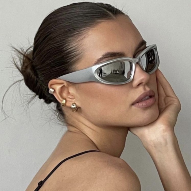 We Flower Gaya Amerika Mata Kucing Kacamata Hitam Untuk Wanita Pria Y2K Chic Lensa Polarised Bersepeda Kacamata Cyberpunk Shades Unisex Fashion Eyeglasses Street Snap OOTD Ornaments