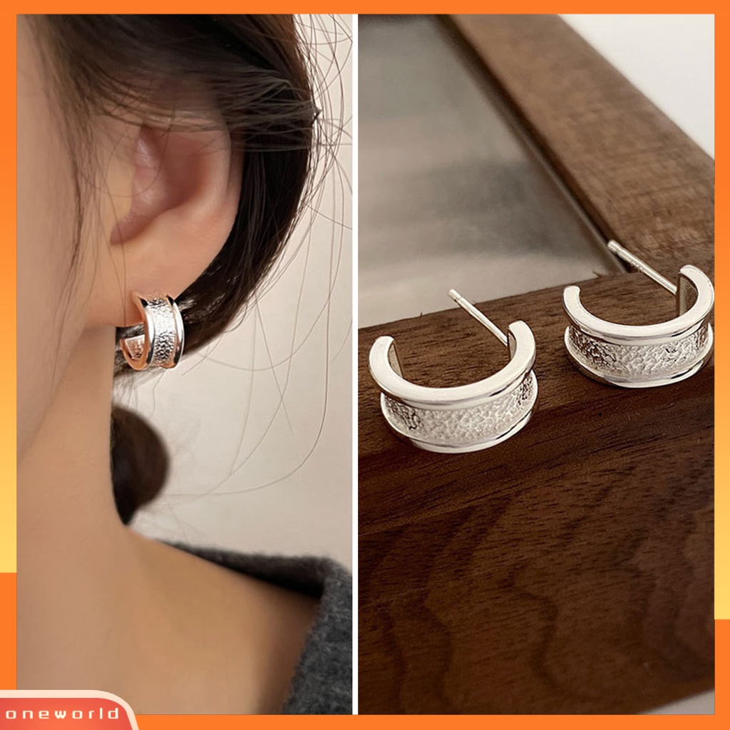 [OWR] 1pasang Anting Pejantan Geometris Berbentuk Busur Tekstur Permukaan Temperamen Tahan Luntur Dekorasi Hypoallergenic Berbentuk C Tindik Wanita Anting-Anting Perhiasan Aksesori