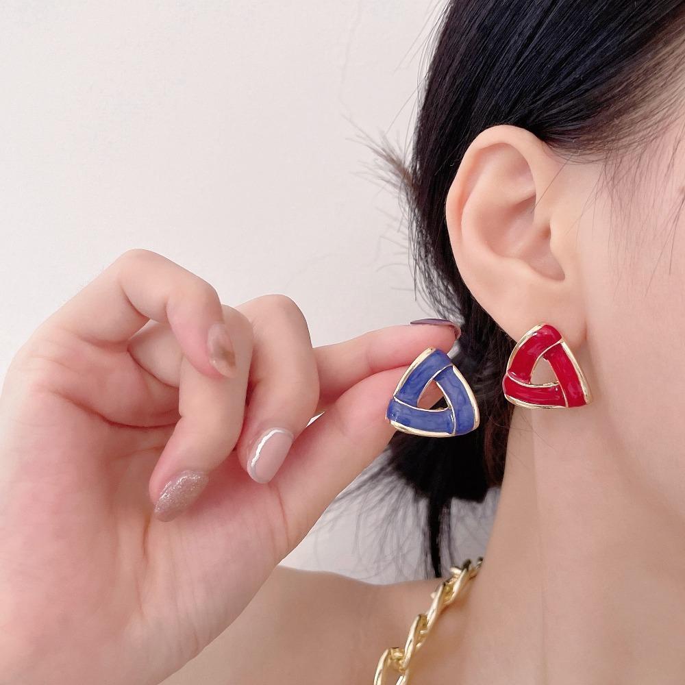 Mxbeauty Anting Gaya Korea Kepribadian Desain Simpel Rasa Perhiasan Pesta Enamel Kpop Jewelry Anting Jarum Perak Anti Alergi