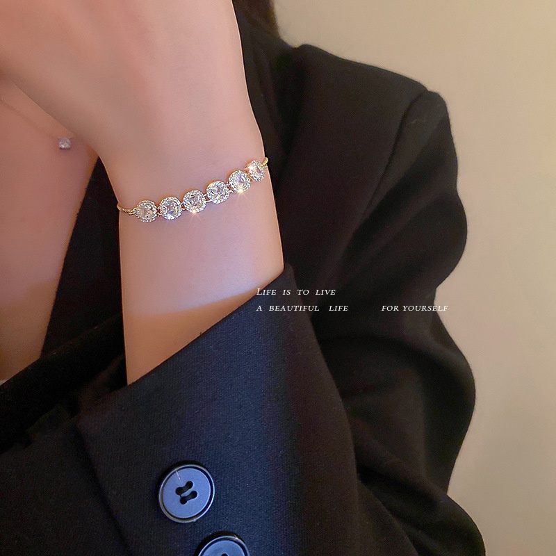 Fashion Emas Asli Plating Bertabur Berlian Gelang Emas Baja Titanium Yang Dapat Disesuaikan