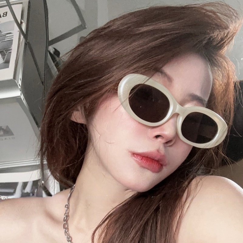 (YUZHU) Kacamata Hitam Bingkai Oval Tiga Bintang Fashion Korea INS Gaya Hot Girls Anti UV Sunglasses Untuk Wanita