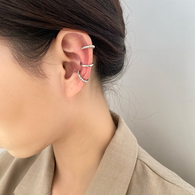 Set Anting Perak Korea Vintage Dengan Klip Telinga Dan Halus Rasa High-end Dari Tiga Potong