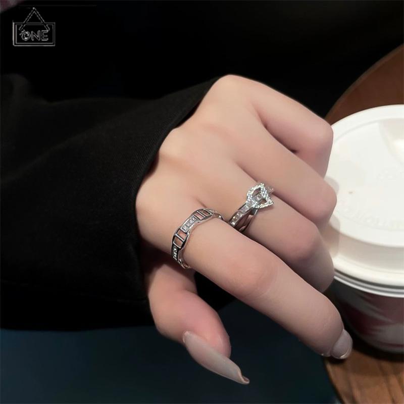 COD❤️Cincin Huruf D Desain Wanita Kepribadian Mode Cahaya Mewah Terbuka-A.one