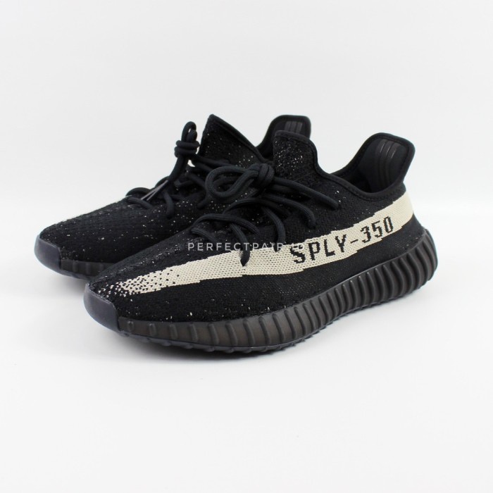 Yeezy 350 V2 - Oreo Core Black White