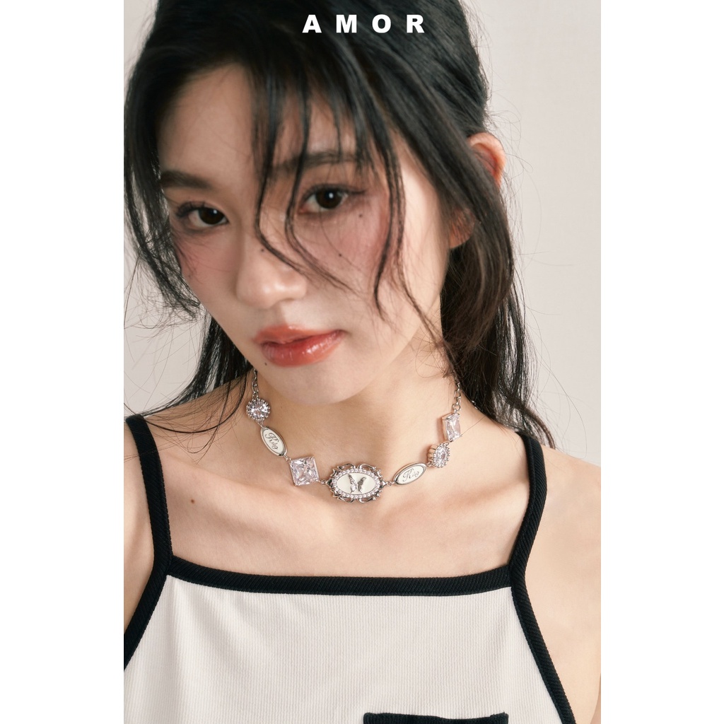 Kalung choker Permata Putih Kupu-Kupu