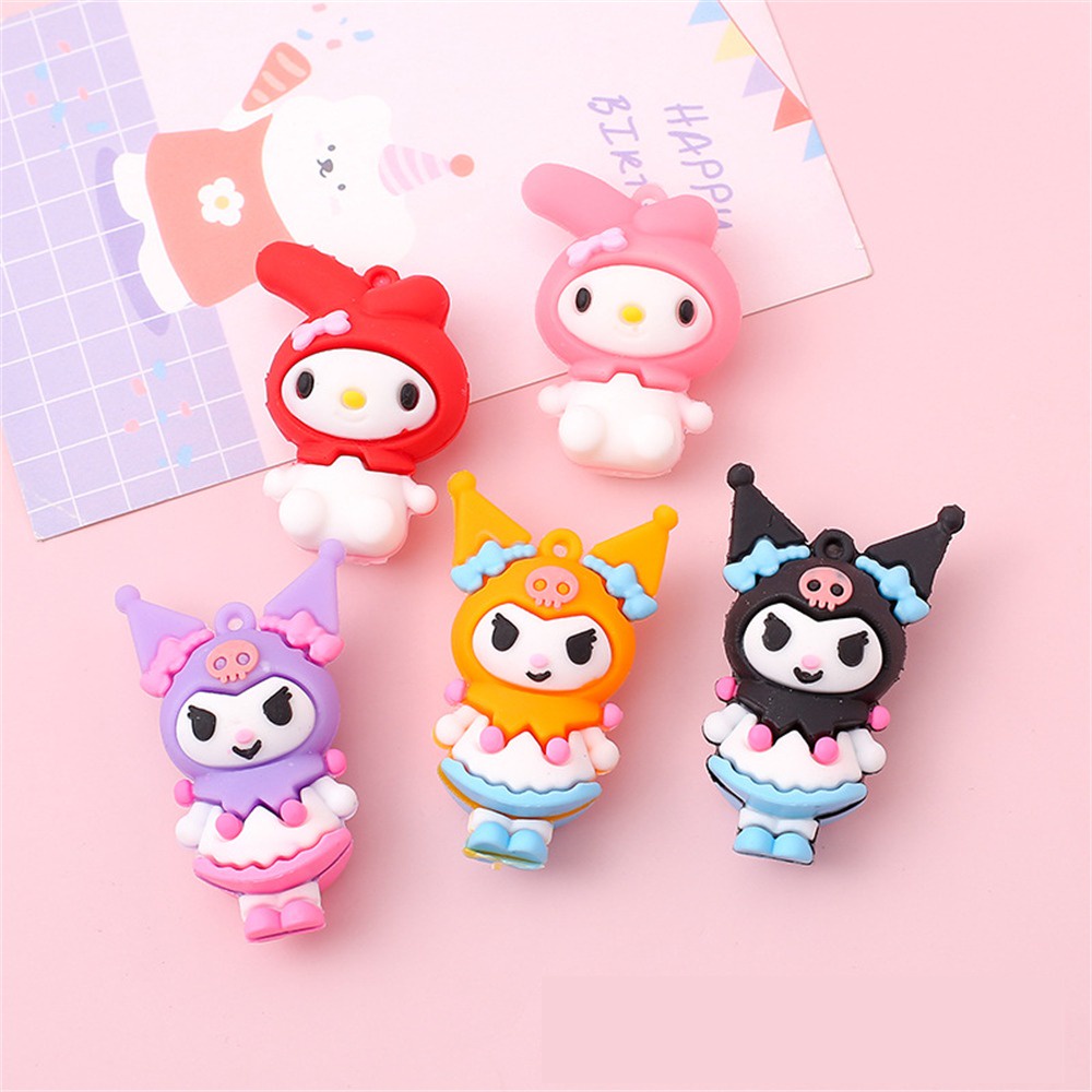 Pendant 1 Buah Liontin Rantai Kunci Sanrio Kuromi My Melody Kartun Portabel Gadis Boneka Resin Lucu Rantai Kunci Pasangan Hadiah Aksesori Buatan Tangan Diy