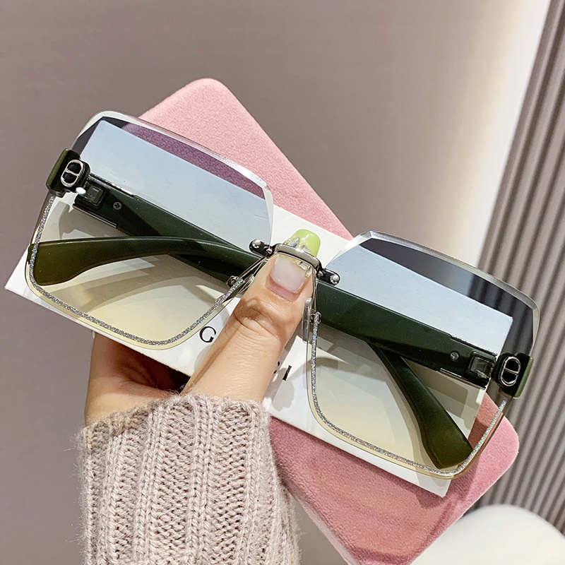 Fashion Square Aesthetic Shades Sunglasses Untuk Wanita/Men Metal Frame Sunglasses Eyewear