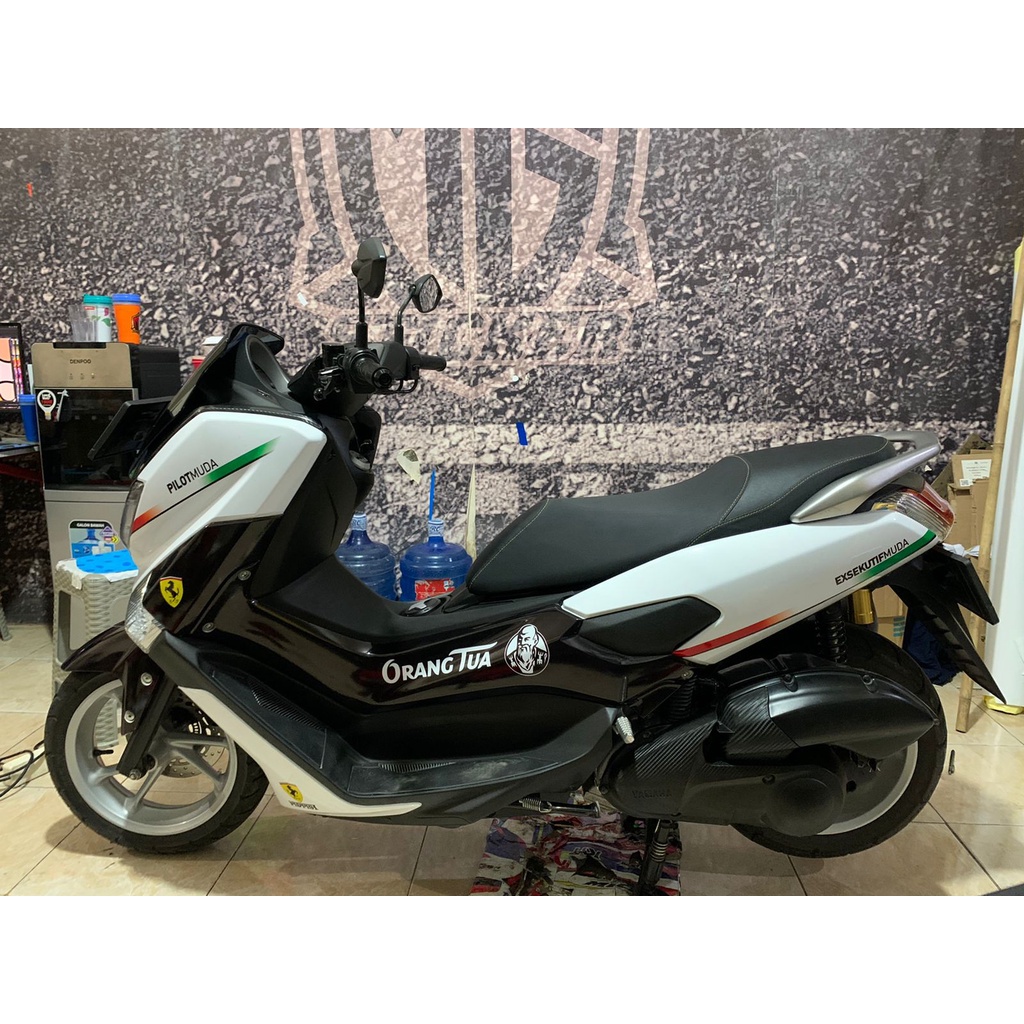 Striping Decal Stiker Motor YAMAHA NMAX OLD Full Body  NMAX Lama Motif Keren polos Hitam Putih 12
