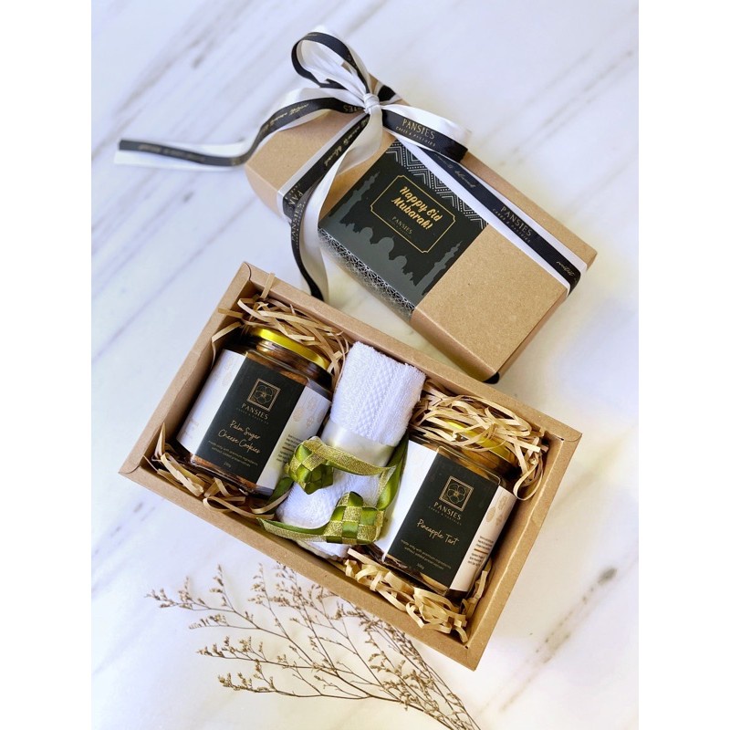 

Pansies Hampers Lebaran Premium Palm Cheese Cookies Nastar Wijsman