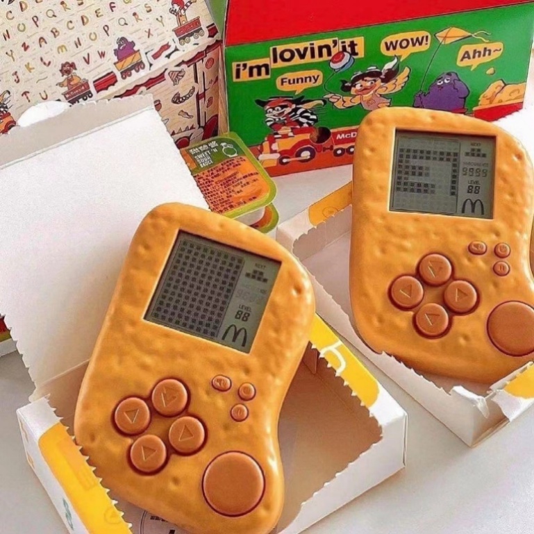 Set Mesin Game Bentuk Nugget Permainan Retro Mini Ayam Kreatif Dengan Puzzle Kubus Tetris A Lucu Hari Anak McDonald's China McNugget Game machine