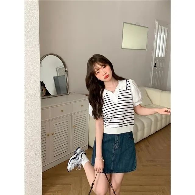 Polo Collar Striped Blouse Wanita Slim Fit Atasan Puff Lengan Pendek