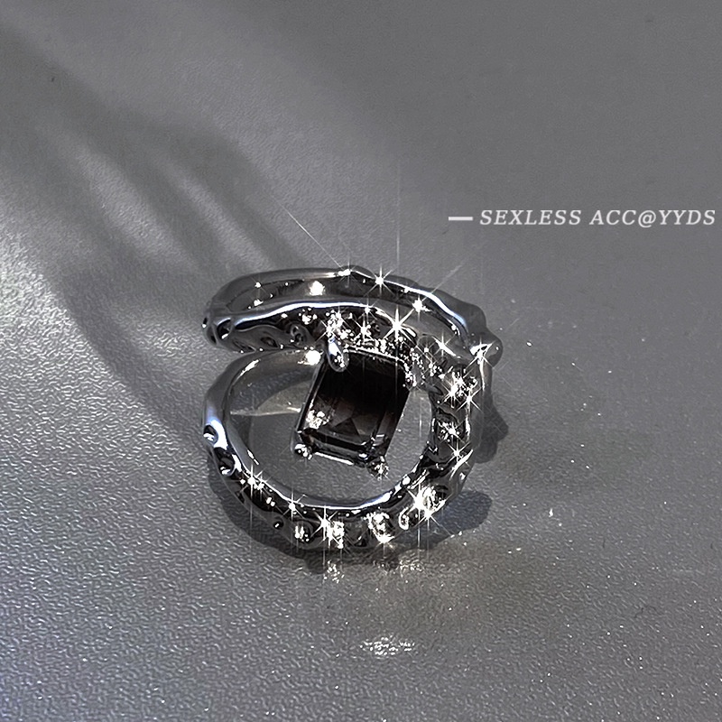 Cincin Zircon Geometris Bahan Alloy Fashion Untuk Wanita