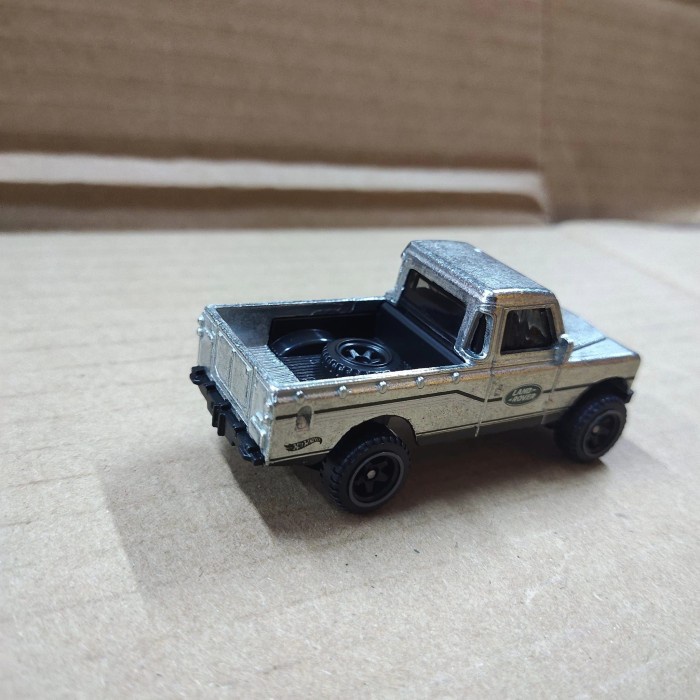 Hotwheels Zamac Land Rover Series III Pickup Loose Pack