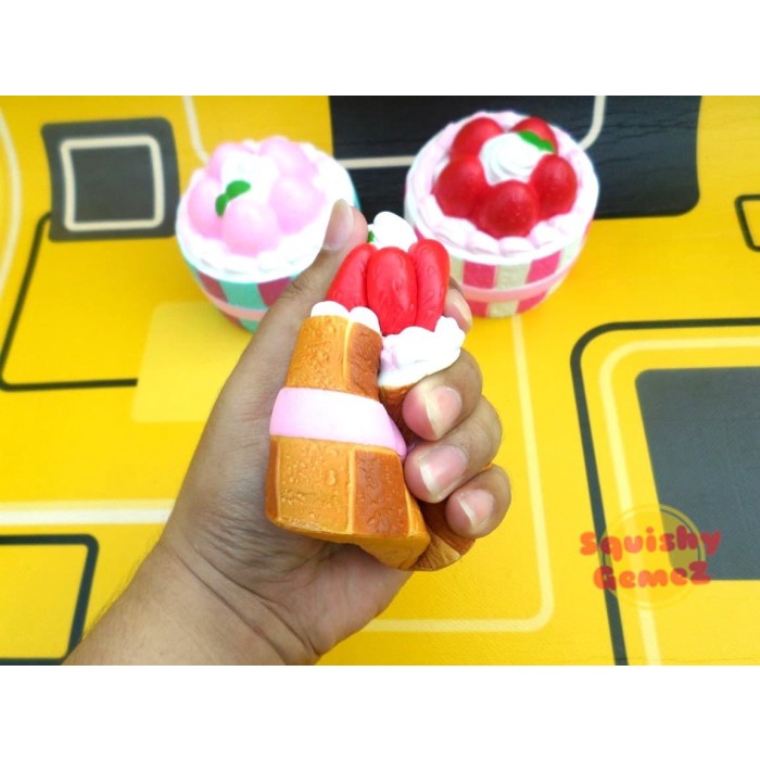 Eric Jumbo marshmallow cake squishy round cake kue tart