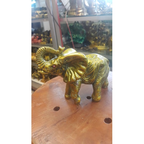 patung gajah fengshui