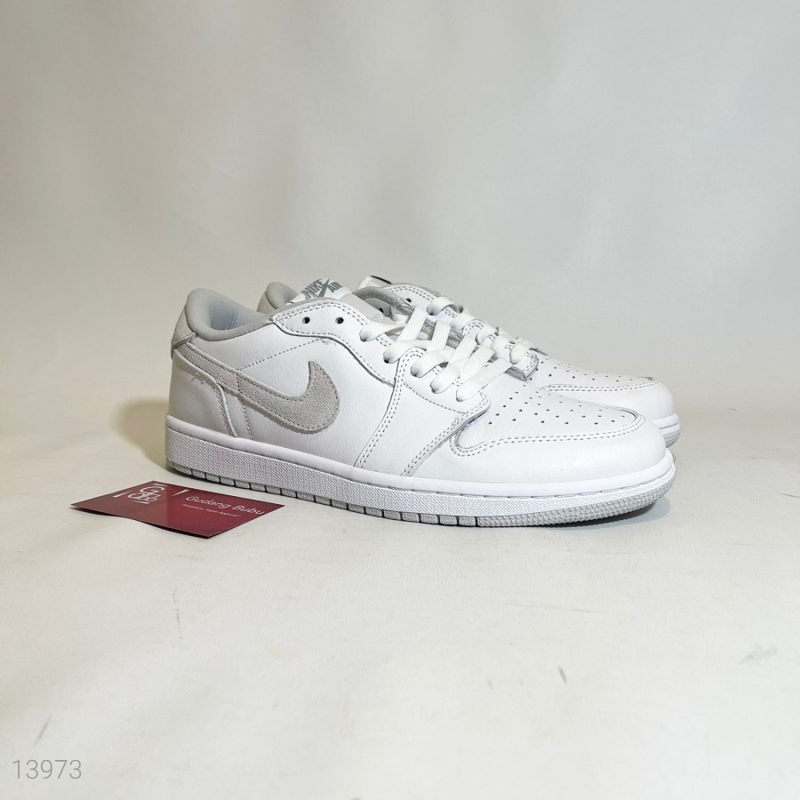 Sneakers Air Jordan 1 Low OG Neutral Grey 2021 White Grey Sepatu Vv2