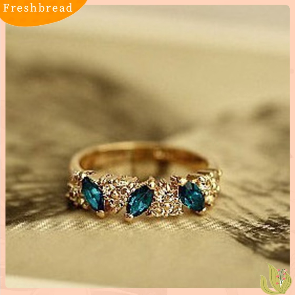 &lt; Freshbread &gt; Berlian Imitasi Halus Wanita Cincin Paduan Imitasi Permata Hijau Jari Cincin Perhiasan Aksesori