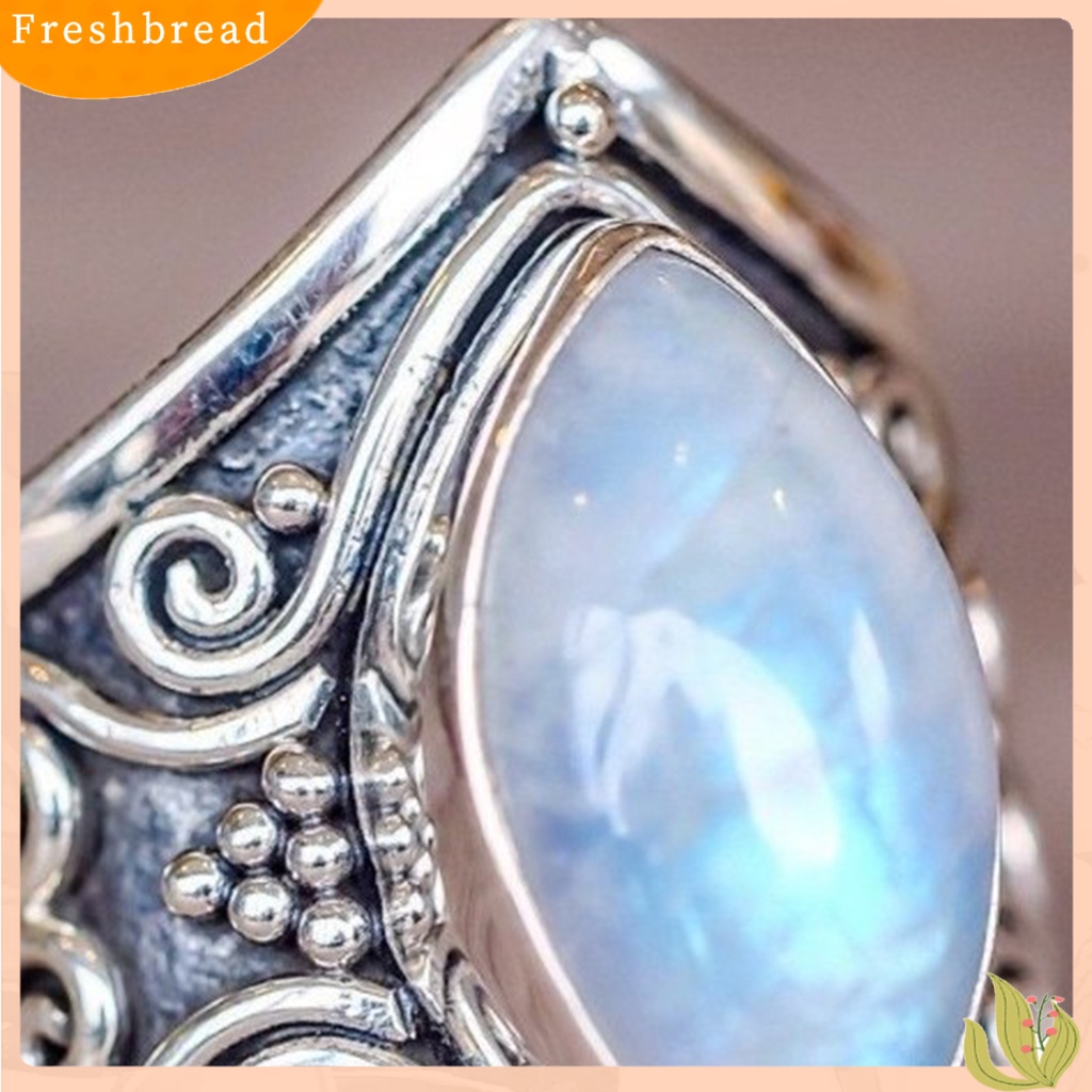 &lt; Freshbread &gt; Pola Unik Punk Retro Cincin Good-looking Vintage Besar Oval Faux Moonstone Ring Aksesoris Perhiasan