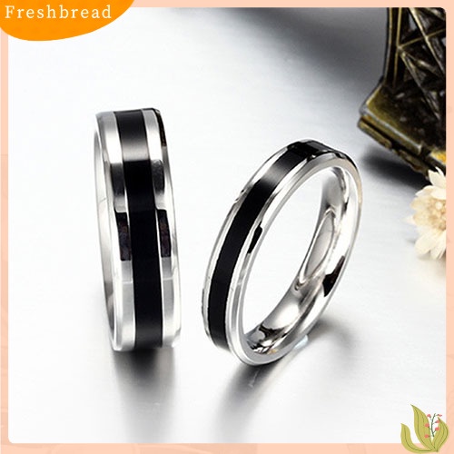 &lt; Freshbread &gt; Cincin Band Hitam Pria Wanita Titanium Anti Karat Fashion Perhiasan Hadiah Kekasih