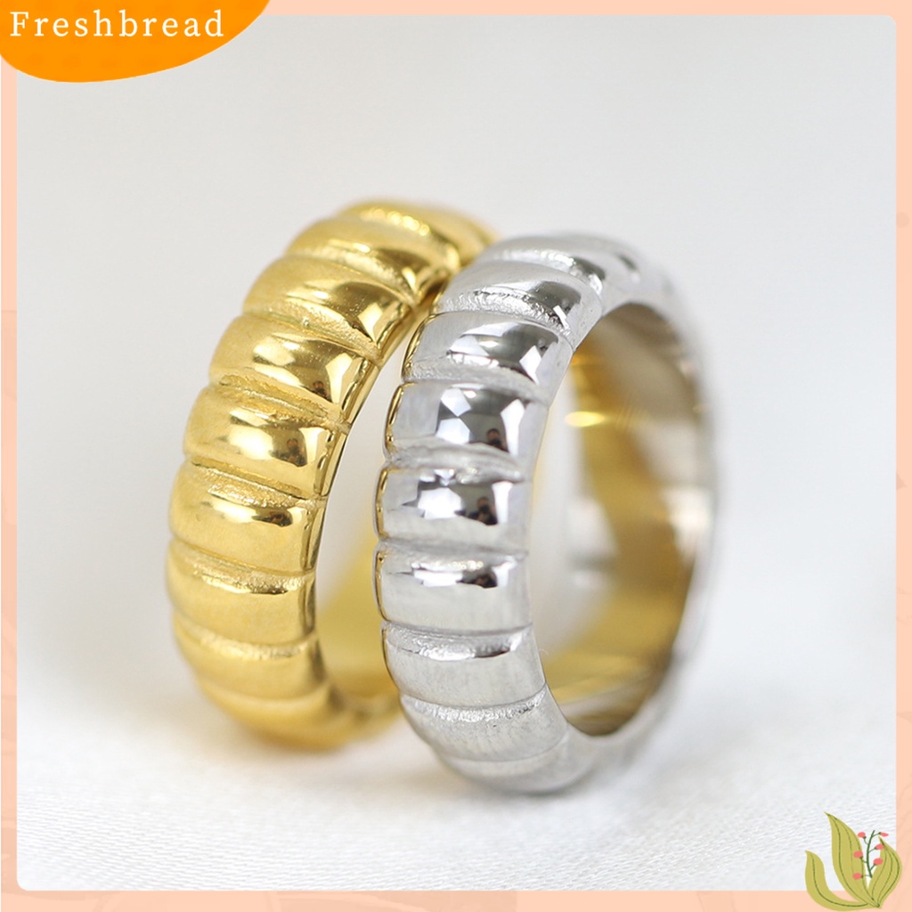 &lt; Freshbread &gt; Jari Band Diangkat Gandum Geometris Elektroplating Kilau Terang Menawan Berdandan Colorfast Titanium Steel Punk Cincin Wanita Perhiasan