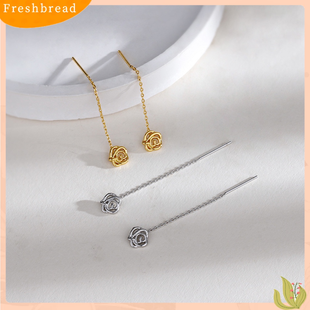 &lt; Freshbread &gt; 1pasang Wanita Drop Earrings Bersinar Berongga-out Bunga Mawar Garis Rantai Gaya Elegan Dekorasi Telinga Warna Emas/Perak Anting Liontin Panjang