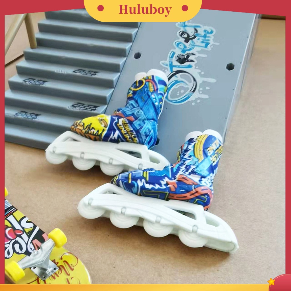 {In Stock} Mainan Sepatu Skat Kemampuan Tangan Realistis Mainan Jari Lucu Miniatur Sepatu Skat Untuk Anak-Anak