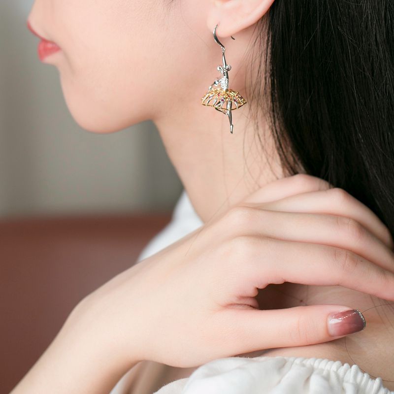 Goldkingdom Aksesoris Perhiasan Fashion Ready Stock Itali Kawat Menggambar Kreatif Balet Kait Telinga Swan Lake Ruby Earrings Earrings