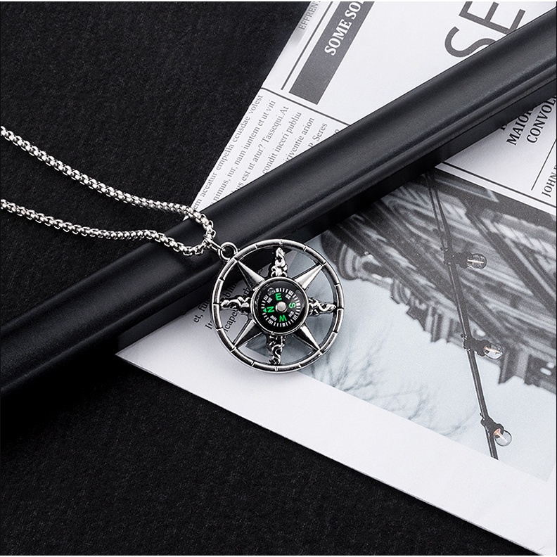 Kepribadian Hip-hop Fashion Rotatable Compass Pendant Necklace Untuk Wanita Pria Hoodie Aksesoris Necklaces Jewelry