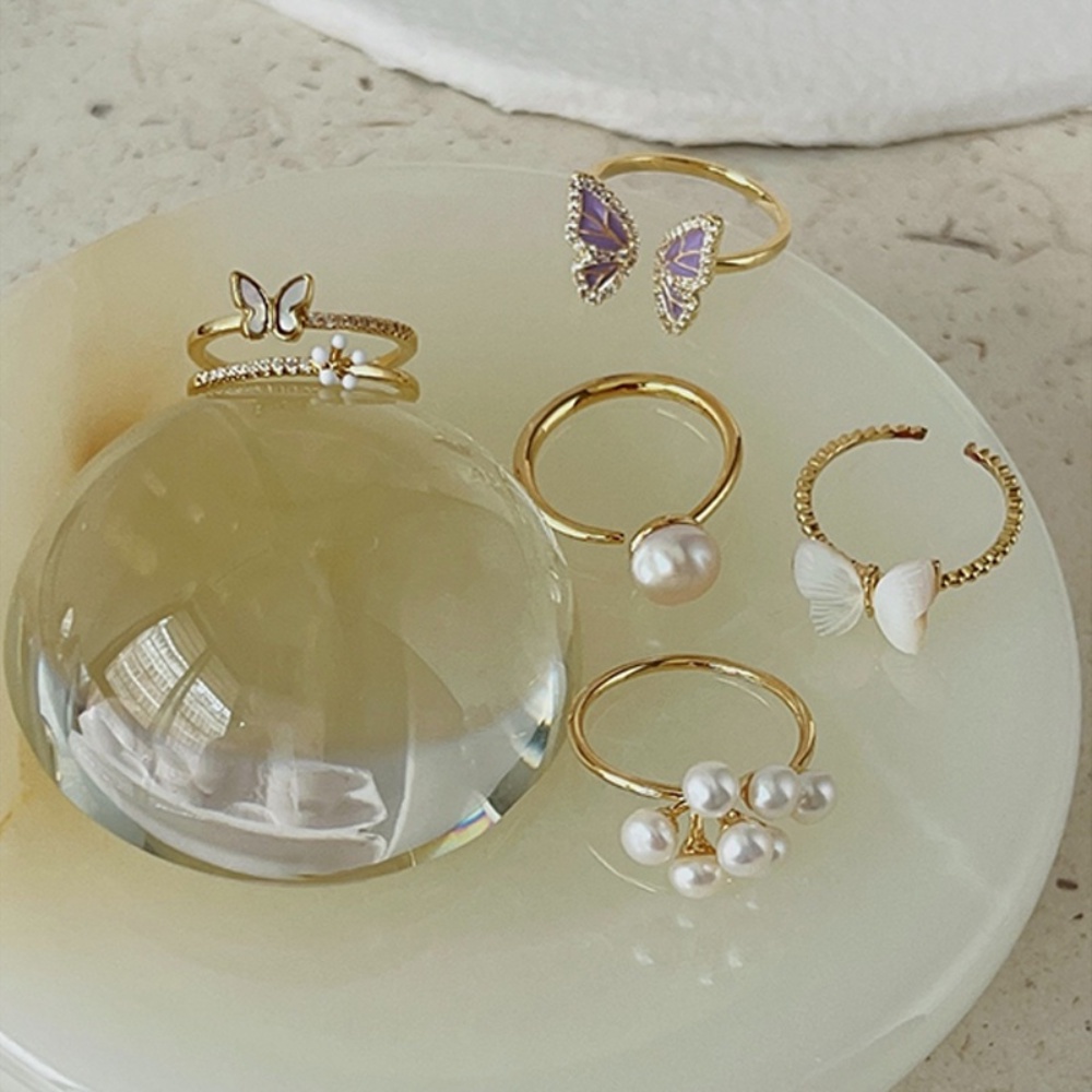 Cincin Desain Butterfly Warna Permen Gaya Korea Untuk Wanita