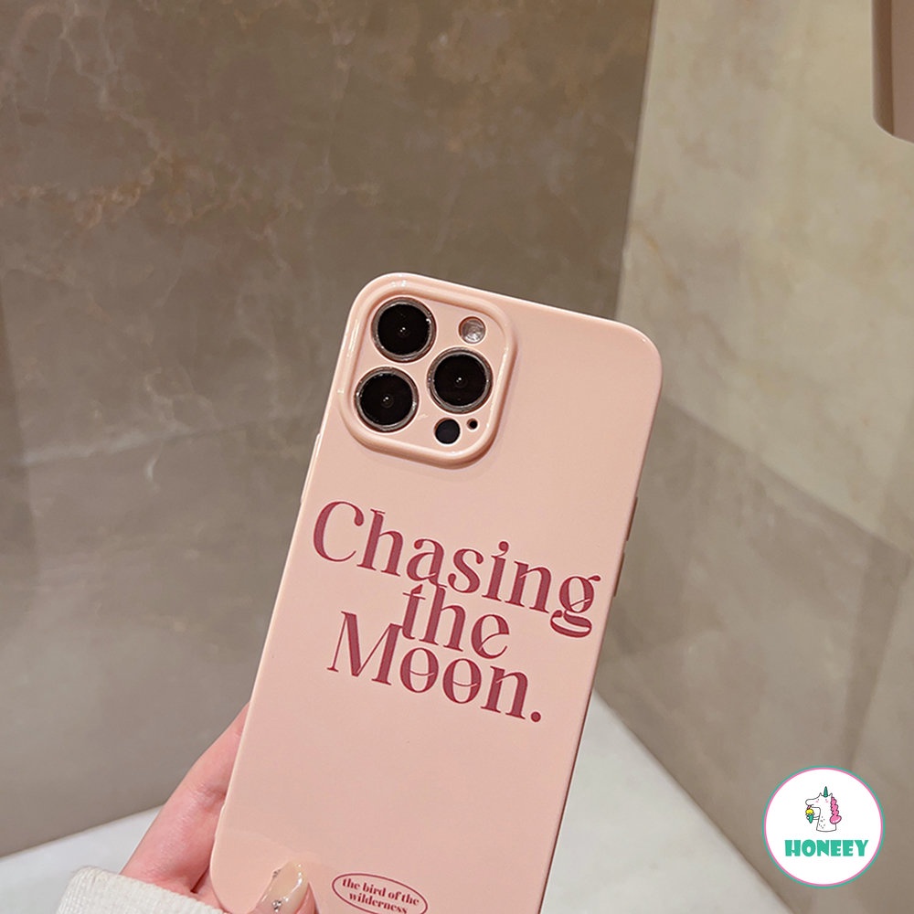 IPHONE Pink Gadis Chase Moon Retro Art Phone Case Untuk Iphone14 13 12 11 Pro Max Case Lucu Vintage Perlindungan Manis Soft Cover