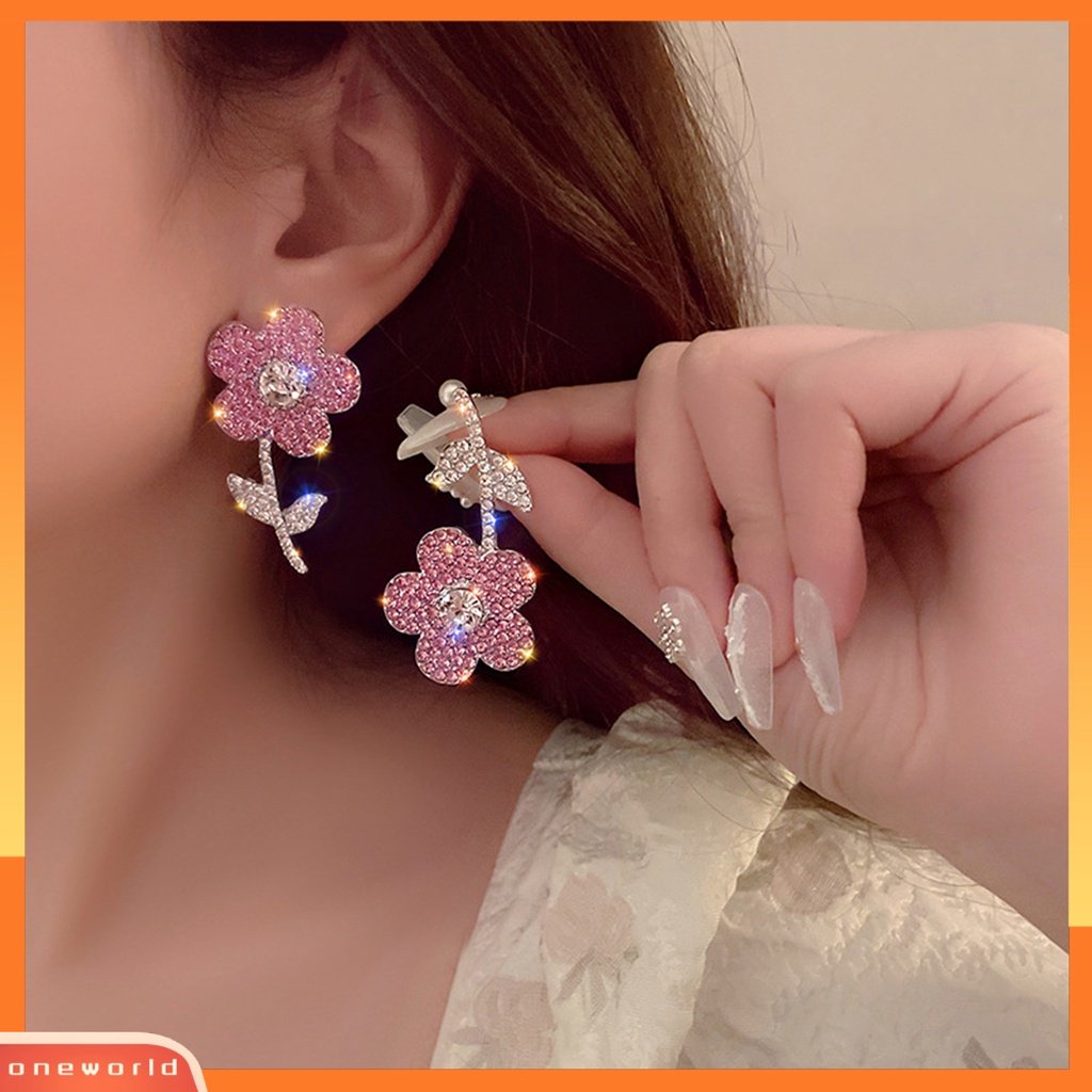 [EONE] 1pasang Anting Pejantan Asimetris Berlebihan Kepribadian Bling Berlian Imitasi Bunga Merah Muda Wanita Anting Perhiasan Fashion
