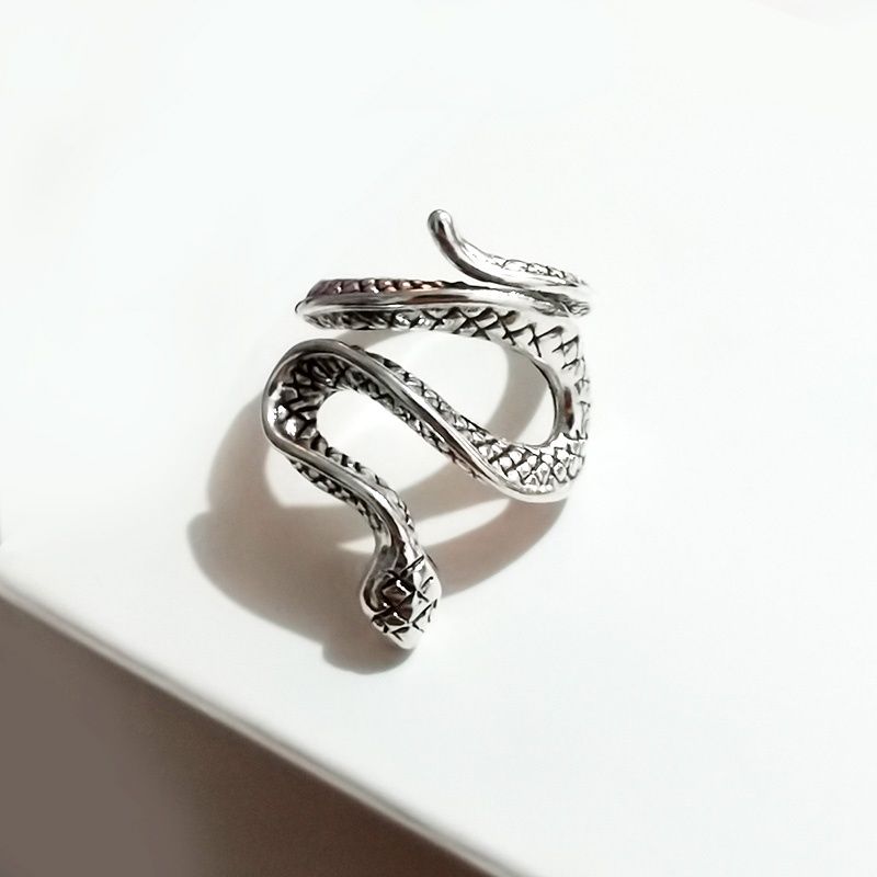 Gelap Trendy Keren Berbentuk Ular Gaya Punk Bahan Alloy Unik Trendy Open Ring