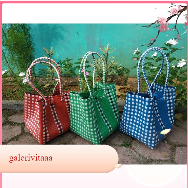 Tas Kuliah Bahan Plastik Glossy 01