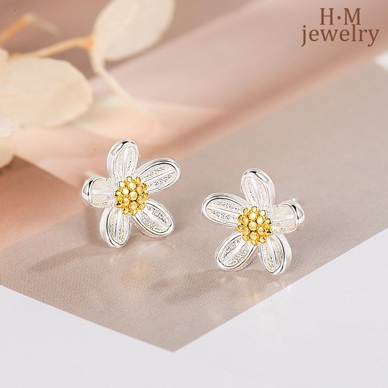 Anting Daisy Temperamen Sederhana Mewah Ringan2023Anting Baru