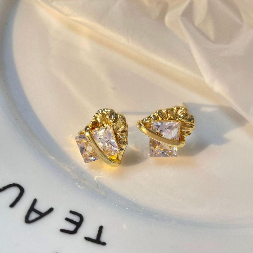 Mxbeauty Anting Korea Hadiah Liontin Elegan Manis Paduan Unik Hati Zirkon Stud Earrings