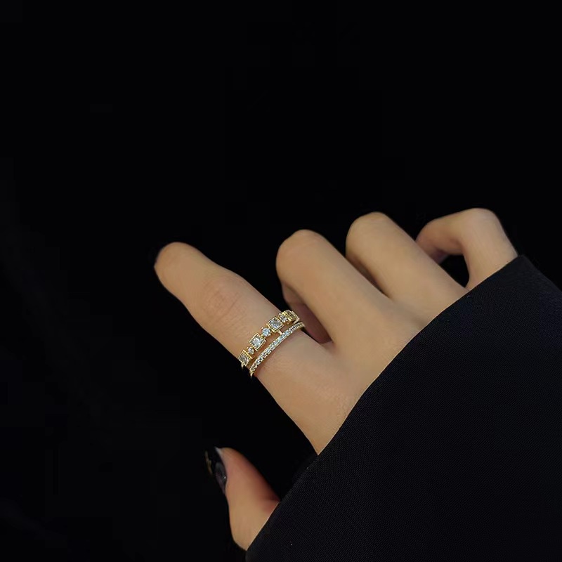 Korea Dongdaemun Cahaya Mewah Penuh Berlian Zirkon Cincin Perempuan Niche Indah High-End Jari Telunjuk Cincin All-Ma