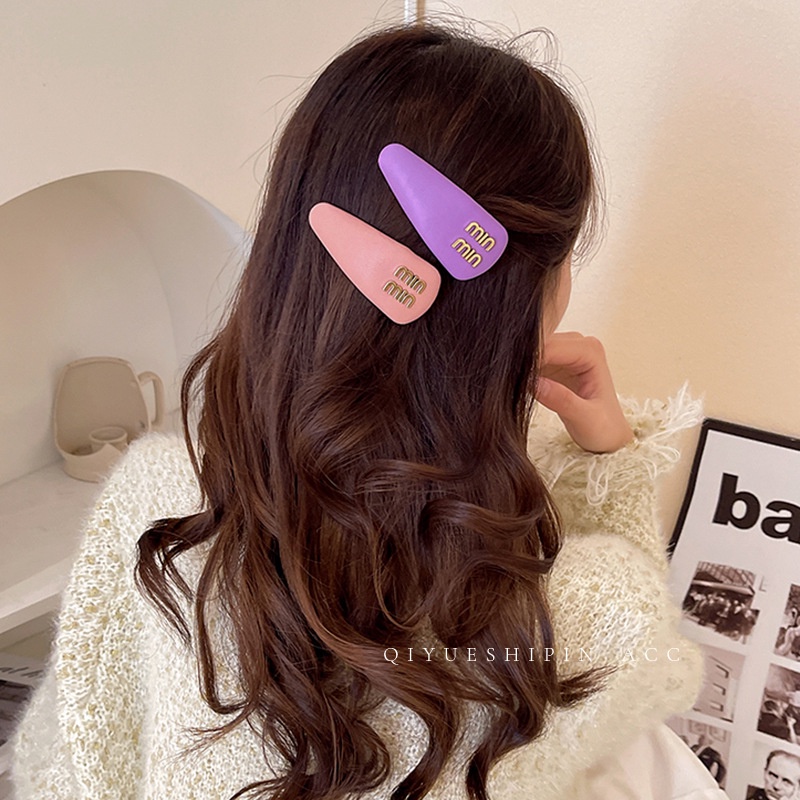 Jepit Rambut Bahan Kulit Huruf Min Warna Untuk Wanita Korea Simple Cewek Jepit Samping BB Clip2023Aksesoris Rambut Terbaru