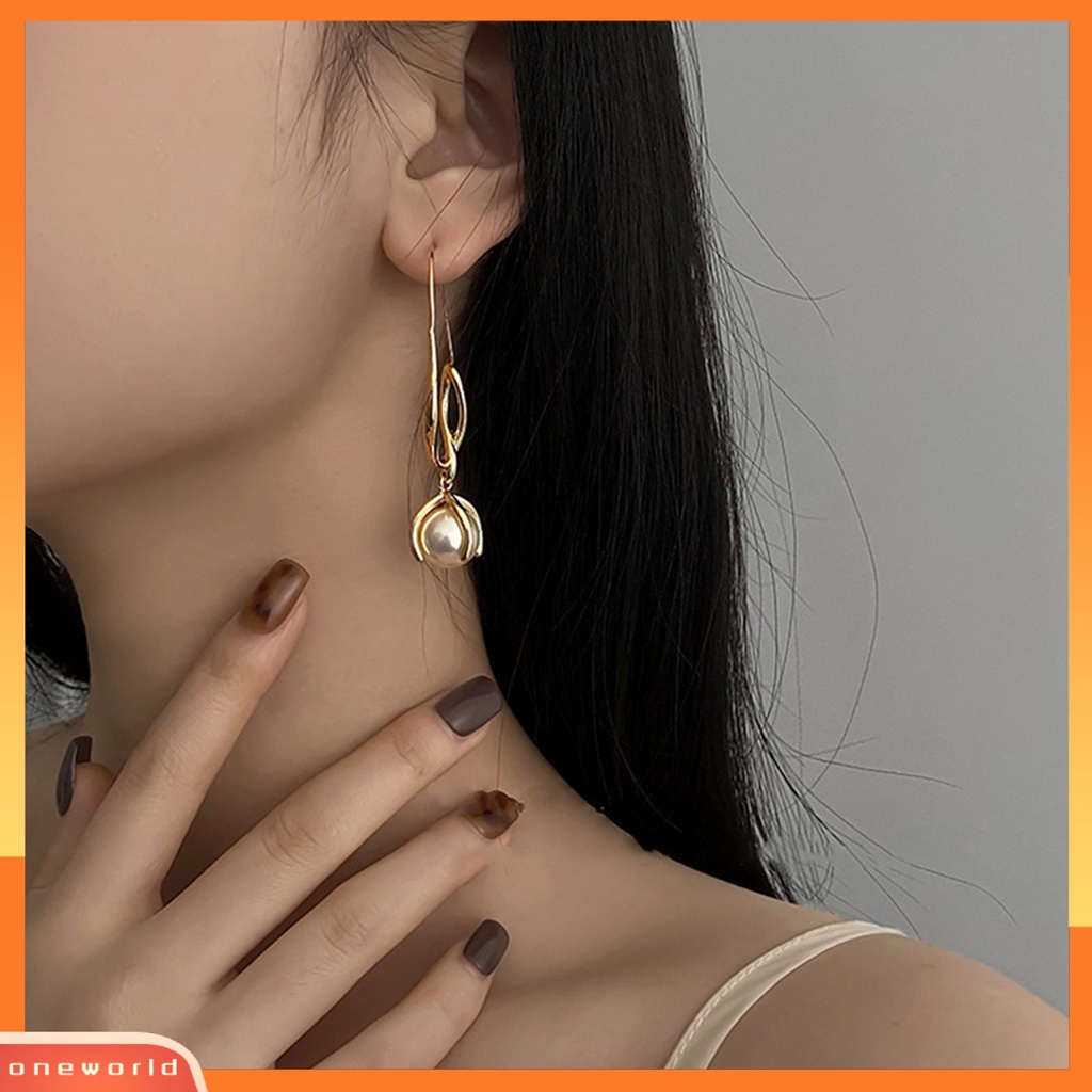 [WOD] 1pasang Anting Kait Mutiara Imitasi High Gloss Elegan Hiasan Telinga Perhiasan Pesta Dress-Up Putih Mutiara Imitasi Mengkilap Menjuntai Anting-Anting Perhiasan Hadiah