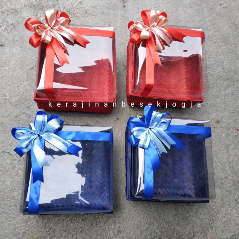 

HAMPERS HANTARAN MIKA PITA /besek wengku/besek cantik/hampers/hantaran/bingkisan lebaran/parsel lebaran