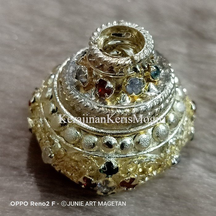 

Selut Keris Sepuh Perak Bakar Antik / Cincin keris / Mendak keris - 6 Termurah