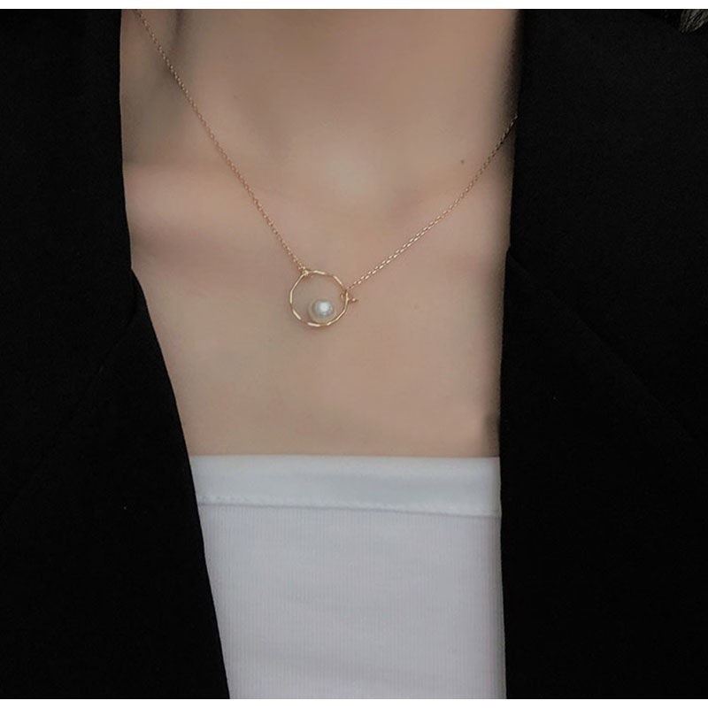 Desain Niche Kalung Mutiara Geometris Perempuan Gaya Baru Gaya Keren Trendi Influencer Temperamen Rantai Klavikula Sederhana