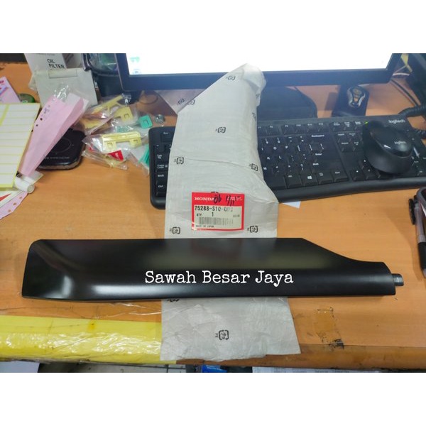 Cover Tutup Roof Atap Atas Pintu Bagasi Belakang Honda CRV CR-V Gen.1 2000 2001 Original