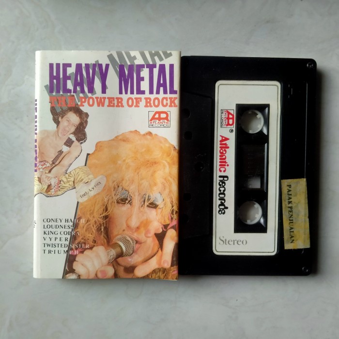 KASET KOMPILASI HEAVY METAL TRIUMPH KING COBRA VYPER TWISTED SISTER