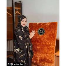 SAJADAH BULU RASFUR/BUSA PREMIUM - GIAN KARAKTER