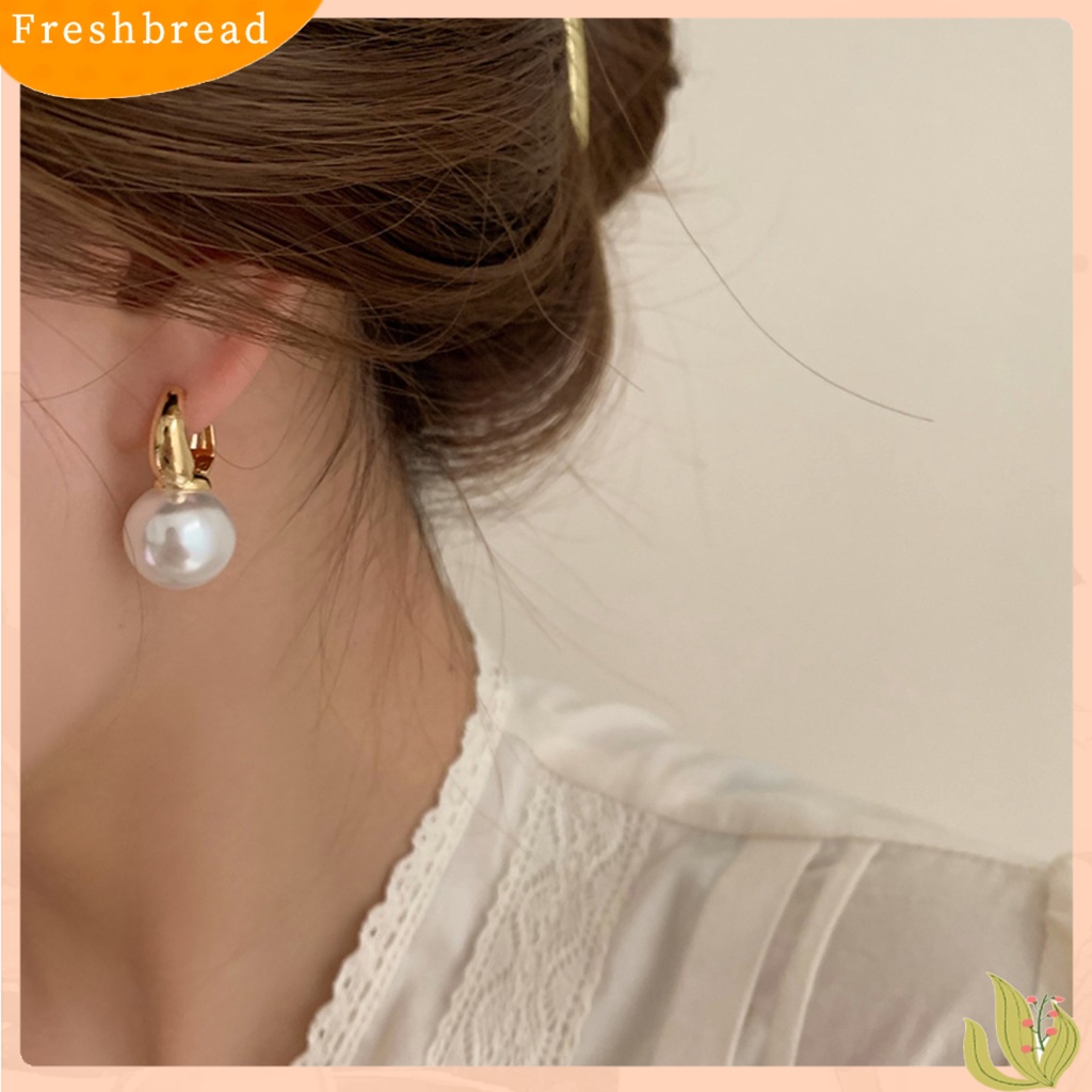 &lt; Freshbread &gt; 1pasang Anting Hoop Temperamen Elegan Minimalis Geometris Electroplating Hias Hadiah Wanita Mutiara Imitasi Menjuntai Anting Eardrop Perhiasan Aksesori Fashion