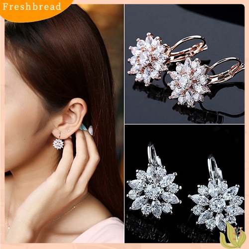 &lt; Freshbread &gt; Wanita Mewah Batu Zirkon Pola Bunga Ear Studs Earrings Perhiasan Hadiah