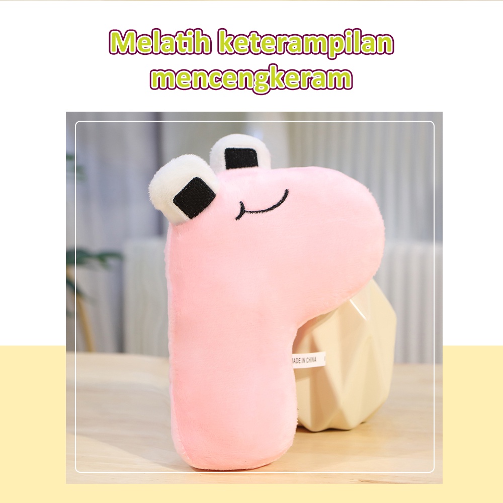 LAKOE Boneka Mainan Bantal Stuffed Plush Desain 26 Huruf/Alfabet Lore Stuffed Doll