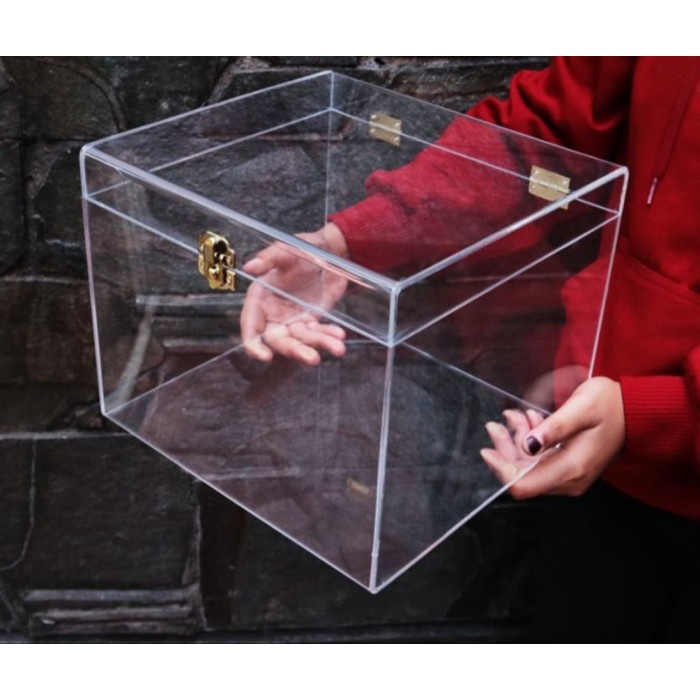 

Kotak Hampers Akrilik Custom PxLxT 30x30x30cm