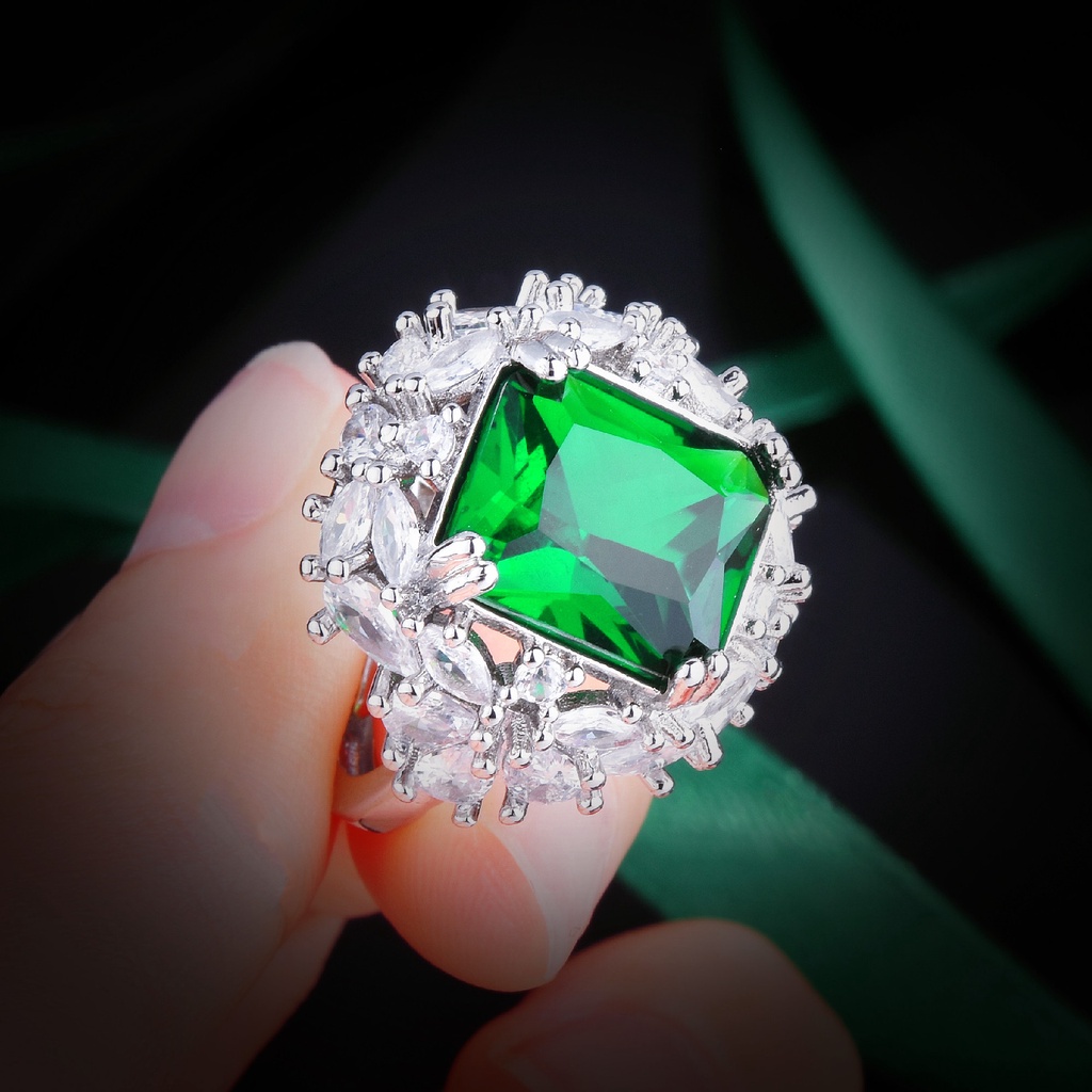 Goldkingdom Fashion Perhiasan Aksesoris Ready Stock Vintage Square Berlian Besar Karat Zamrud Cincin Jari Telunjuk Argyle Bubuk Heavy Duty Ring Perempuan