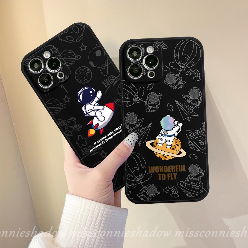 IPHONE Casing Pola Samping Astronot Luar Angkasa NASA Lucu Kompatibel Untuk Iphone11 14 13 12 Pro Max 7Plus XR 7 6S 8 6 Plus X XS Max SE 2020 Tpu Lembut Penutup Belakang Tepi Lurus